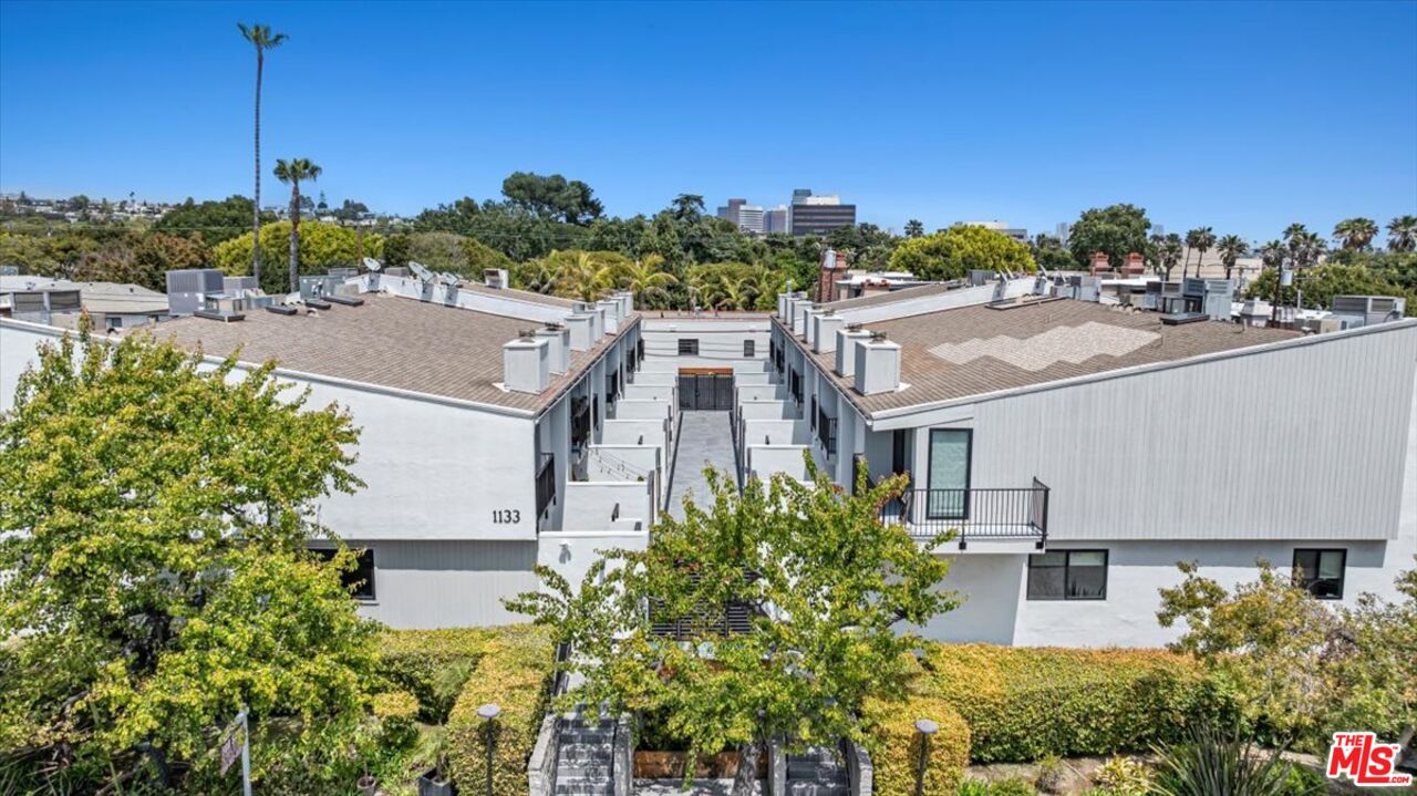 1133 24th St Unit: 5