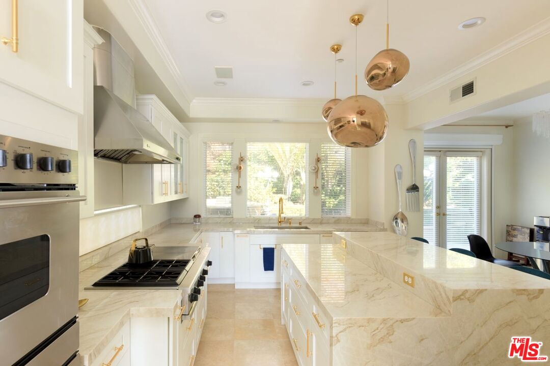 16671 Calle Brittany