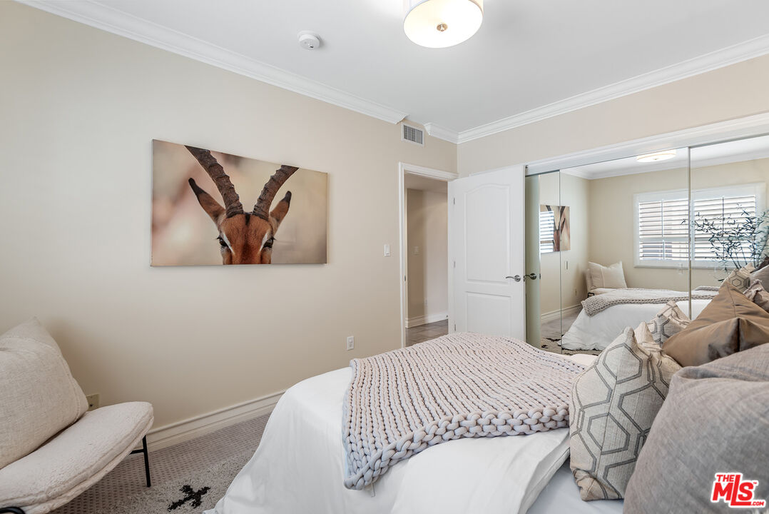 1838 Westholme Ave Unit: PH5
