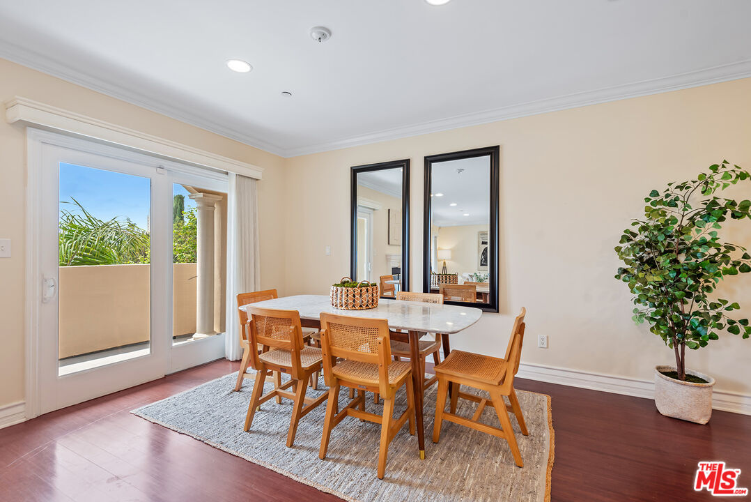 1838 Westholme Ave Unit: PH5