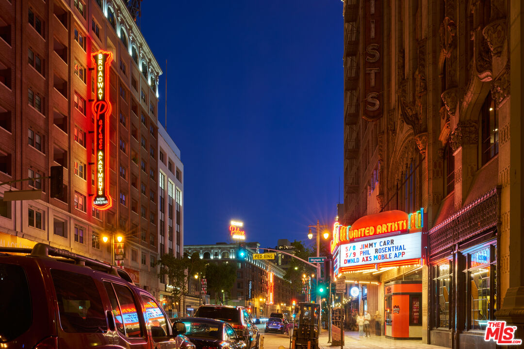 1050 S Grand Ave Unit: 1908