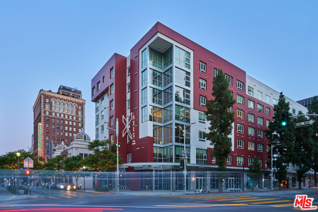 1050 S Grand Ave Unit: 1908