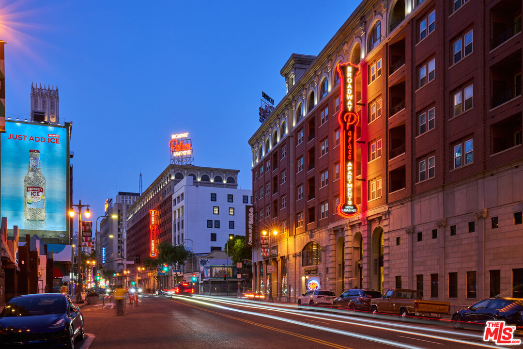 1050 S Grand Ave Unit: 1908