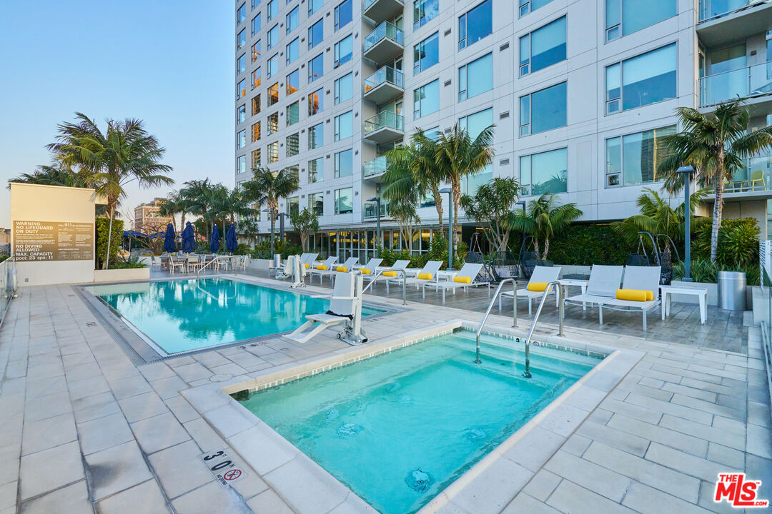 1050 S Grand Ave Unit: 1908