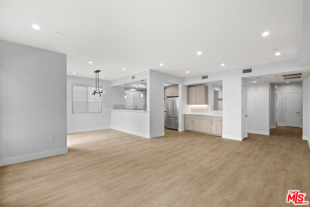 5955 Saturn St Unit: 102