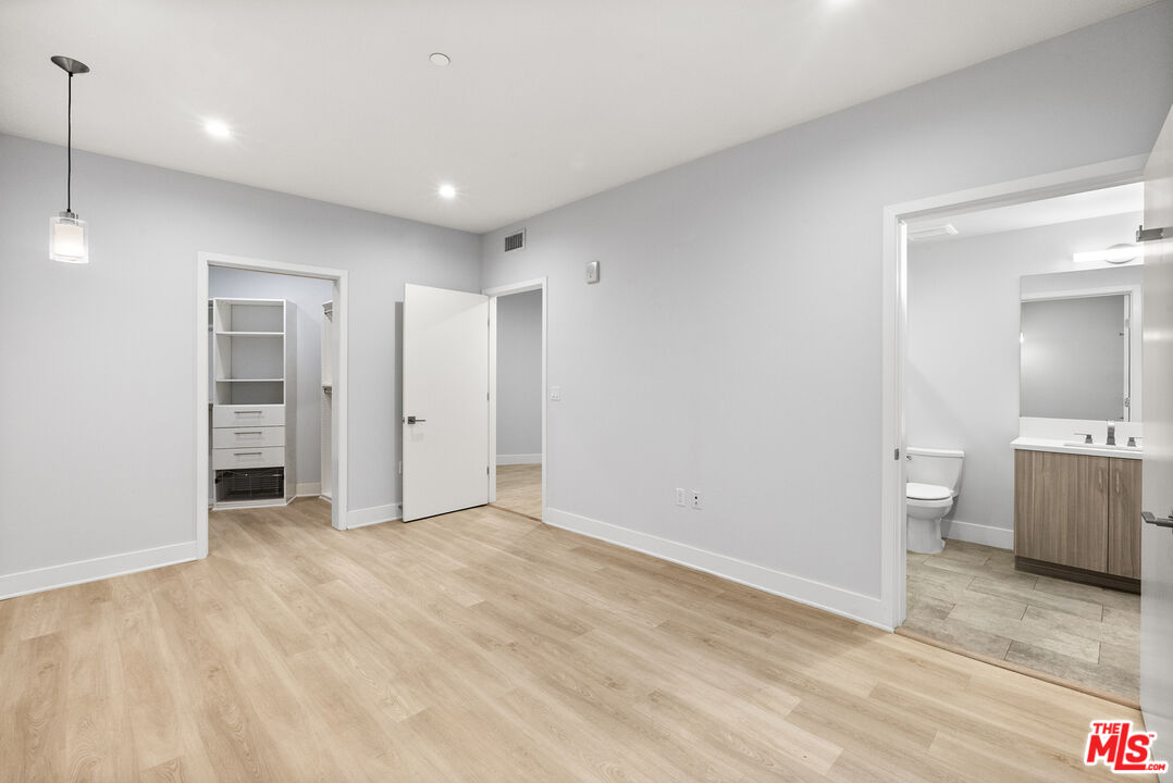 5955 Saturn St Unit: 102