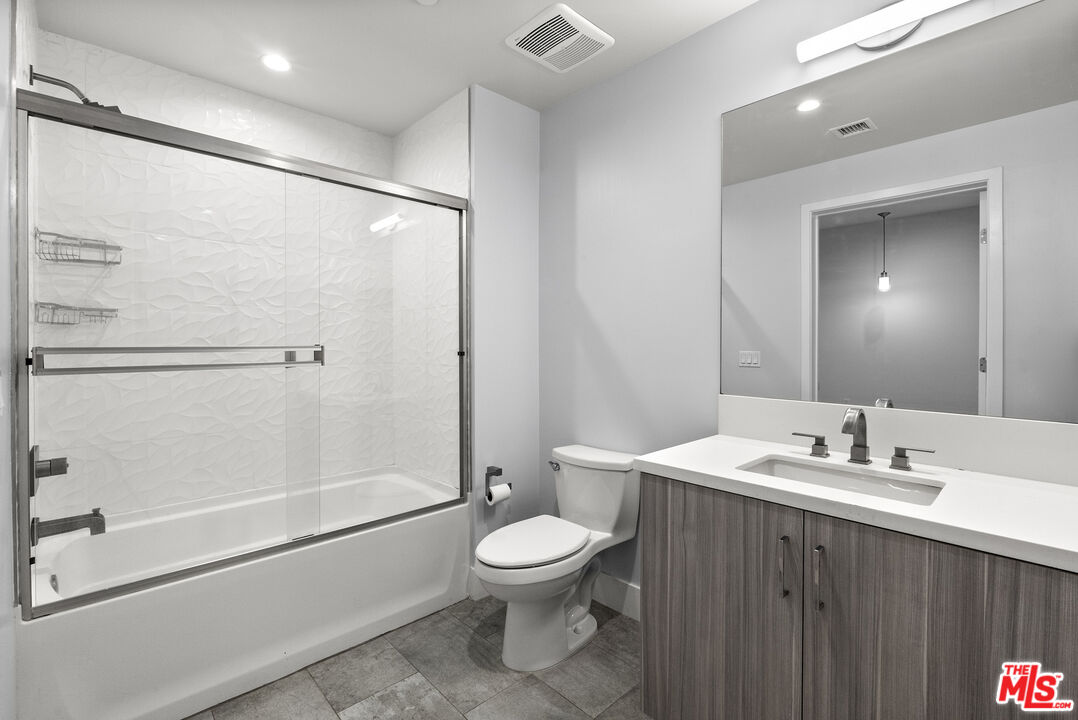 5955 Saturn St Unit: 102