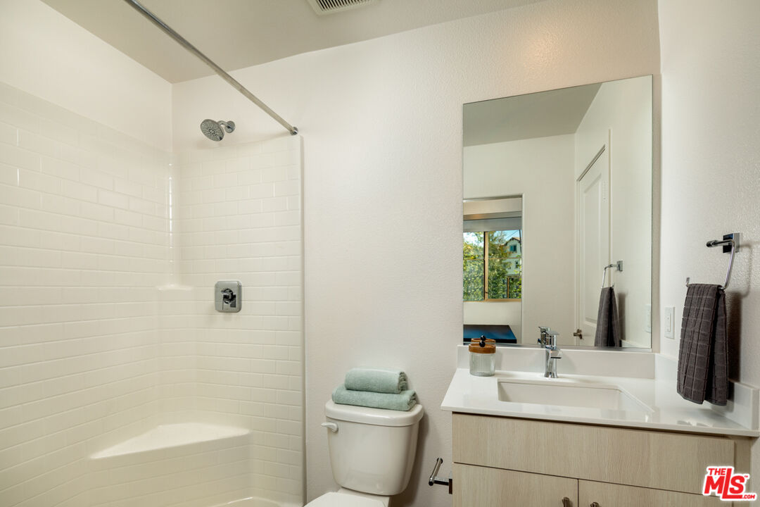 1483 W Vista Way Unit: 1574N