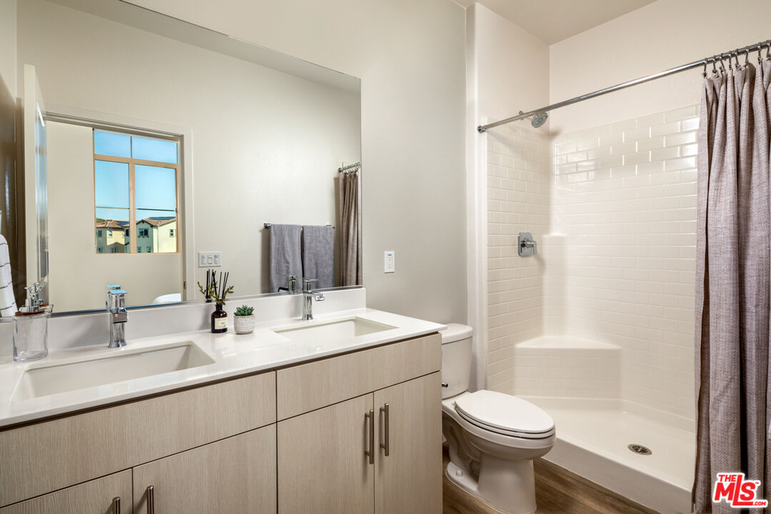 1483 W Vista Way Unit: 1574N