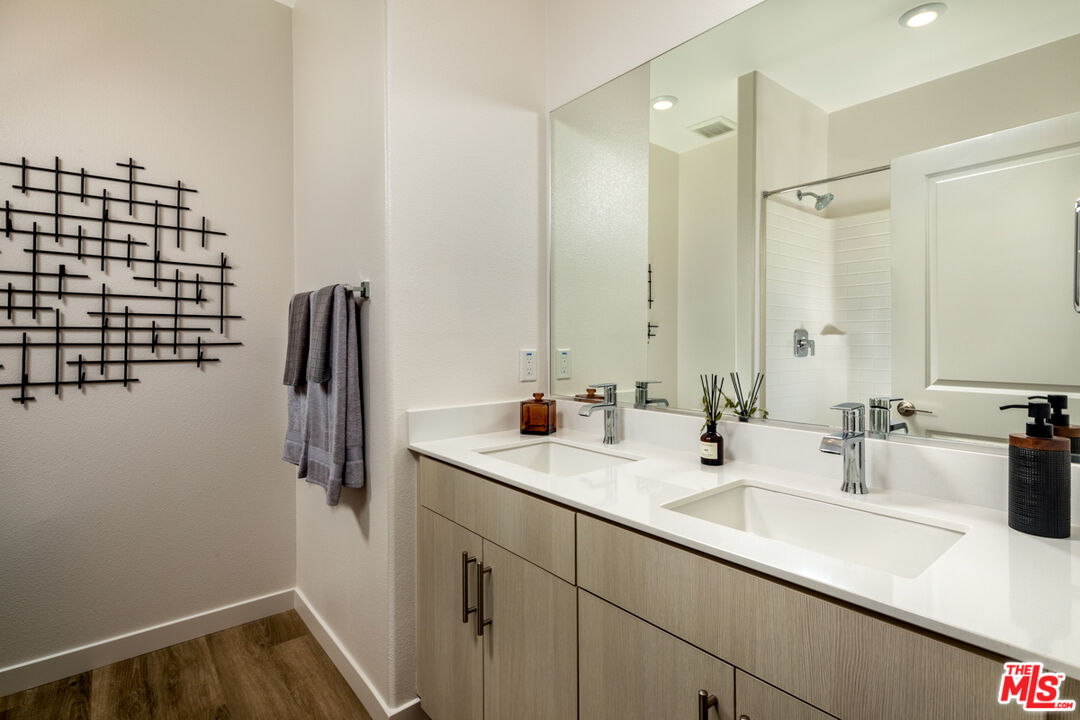 1483 W Vista Way Unit: 1574N