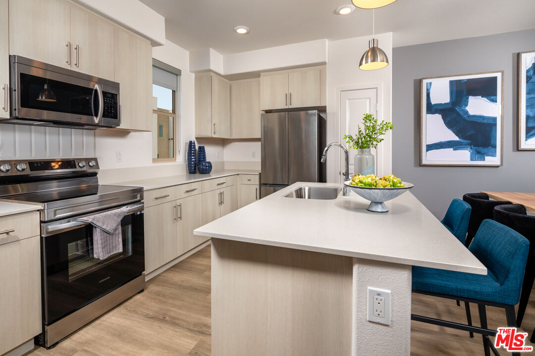 1483 W Vista Way Unit: 1574N