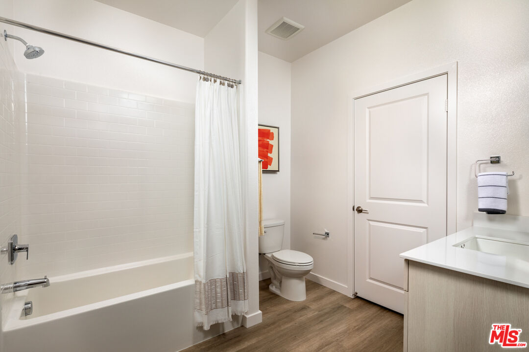 1483 W Vista Way Unit: 1574N