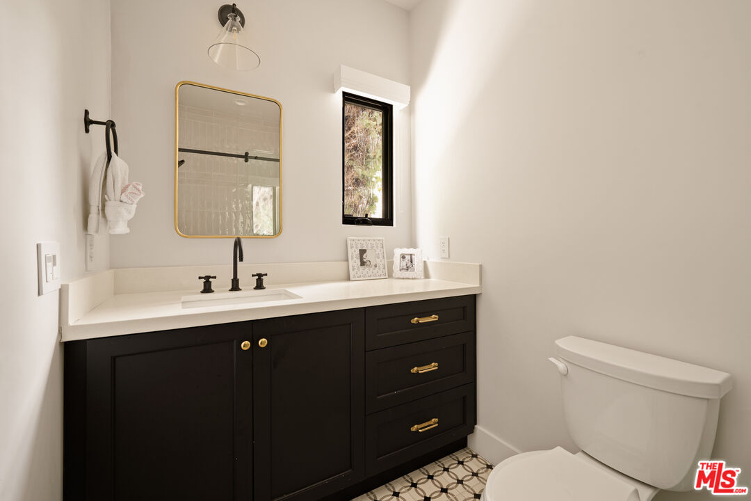 459 N Crescent Heights Blvd