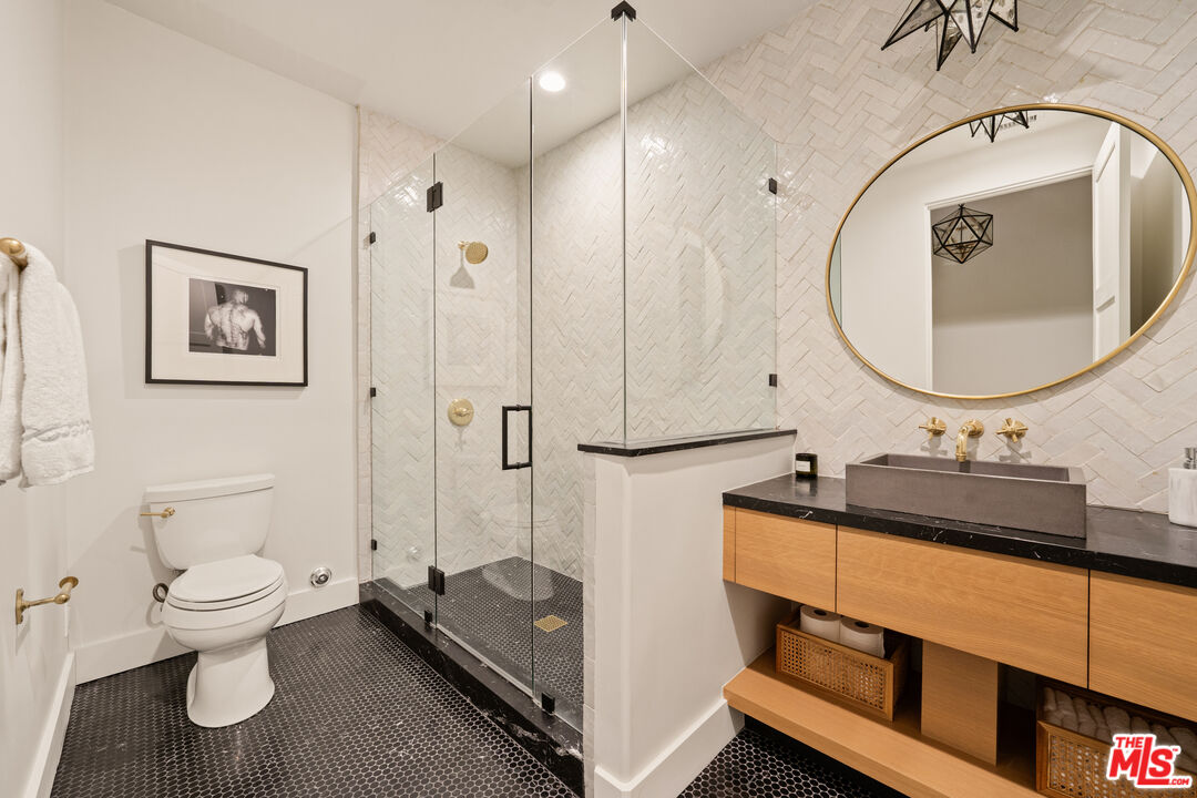 459 N Crescent Heights Blvd