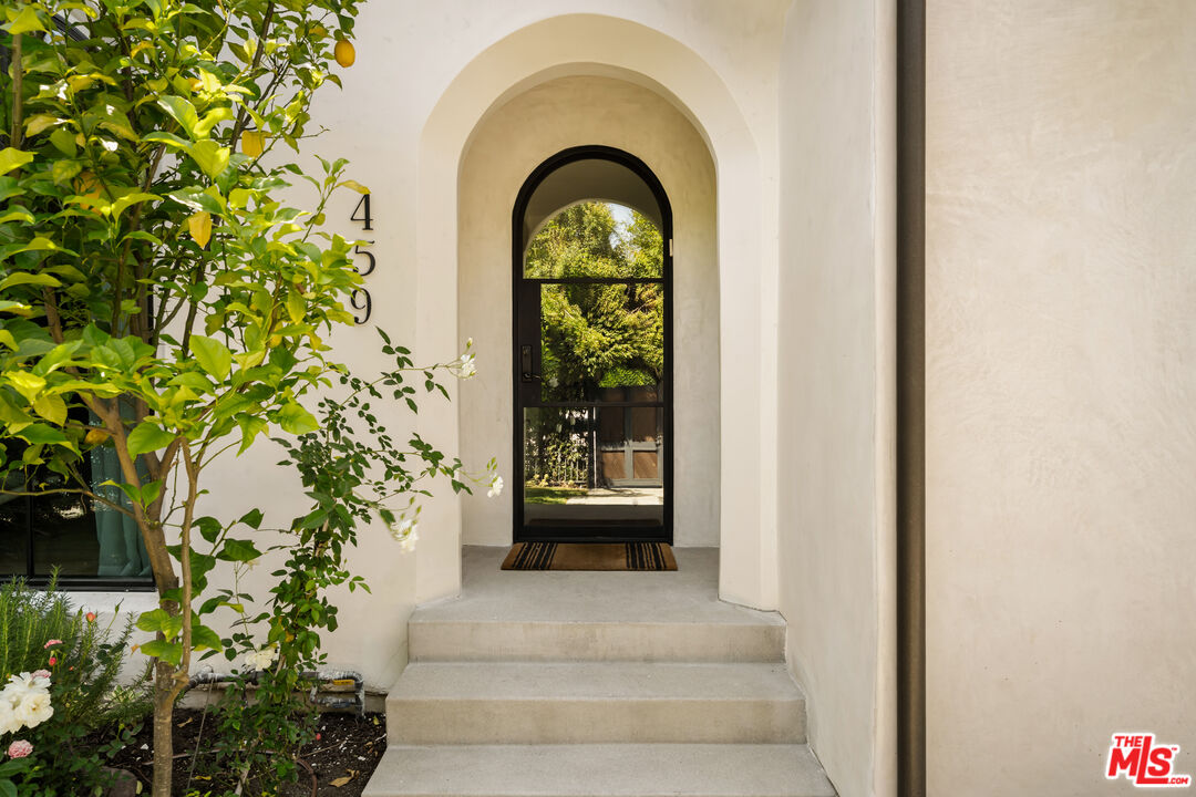 459 N Crescent Heights Blvd