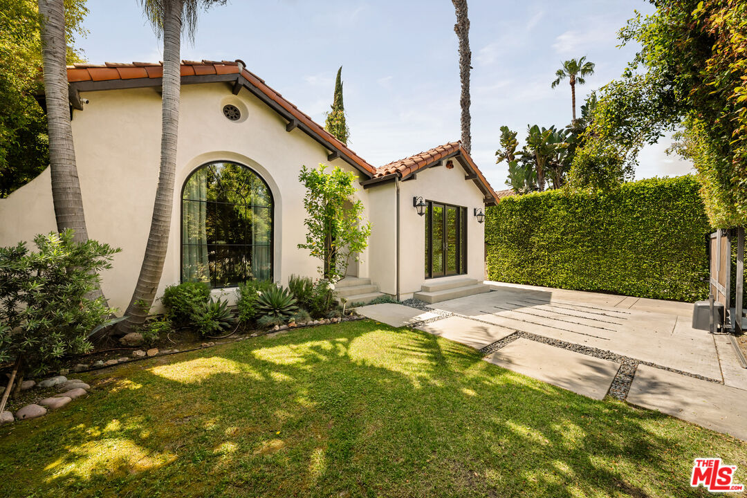 459 N Crescent Heights Blvd