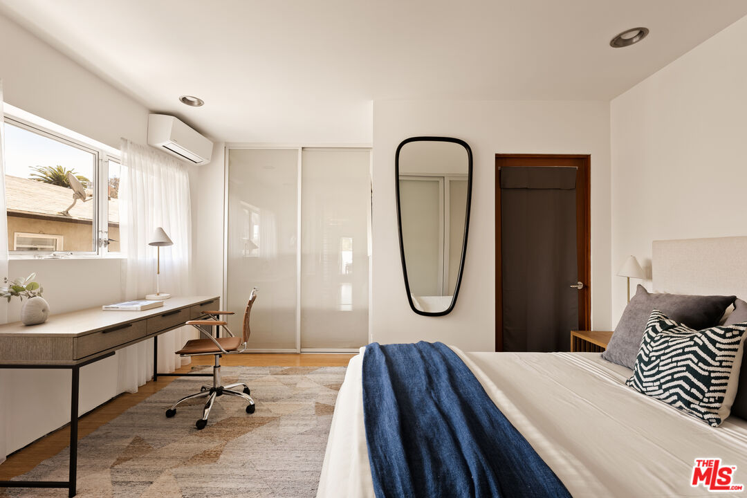 619 San Juan Ave Unit: B