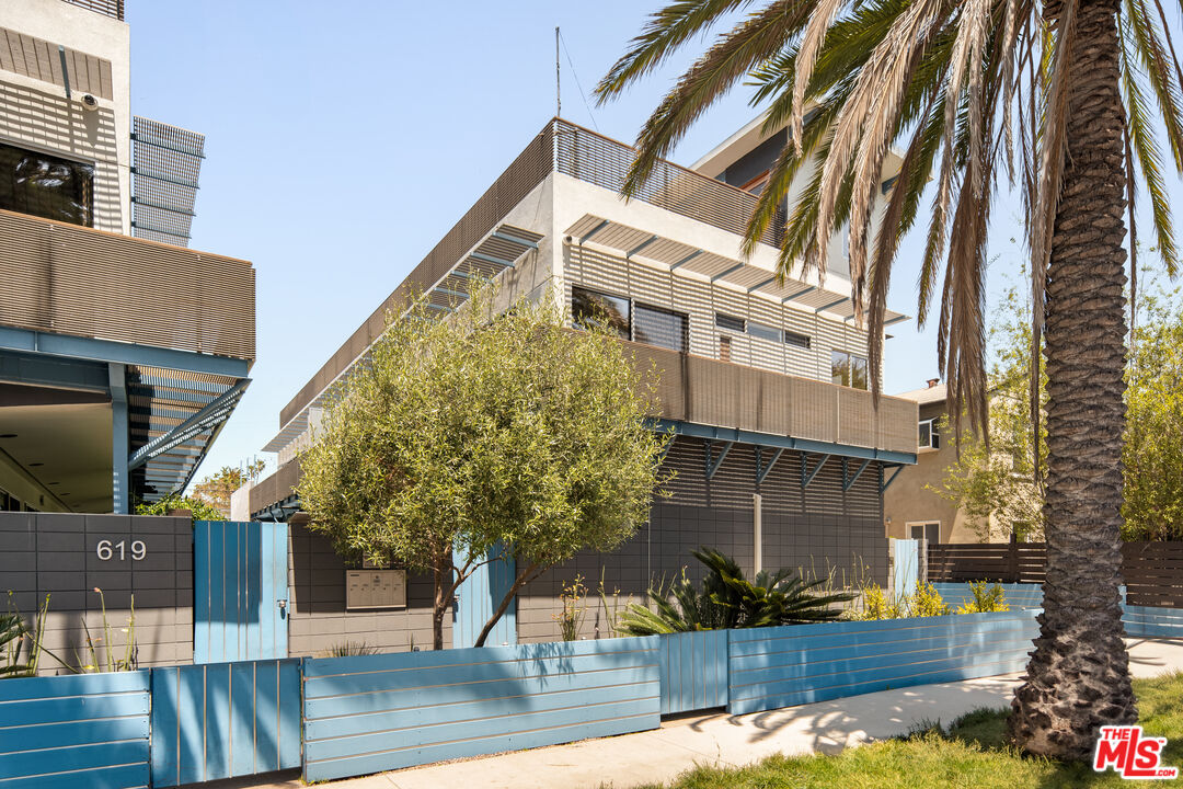 619 San Juan Ave Unit: B