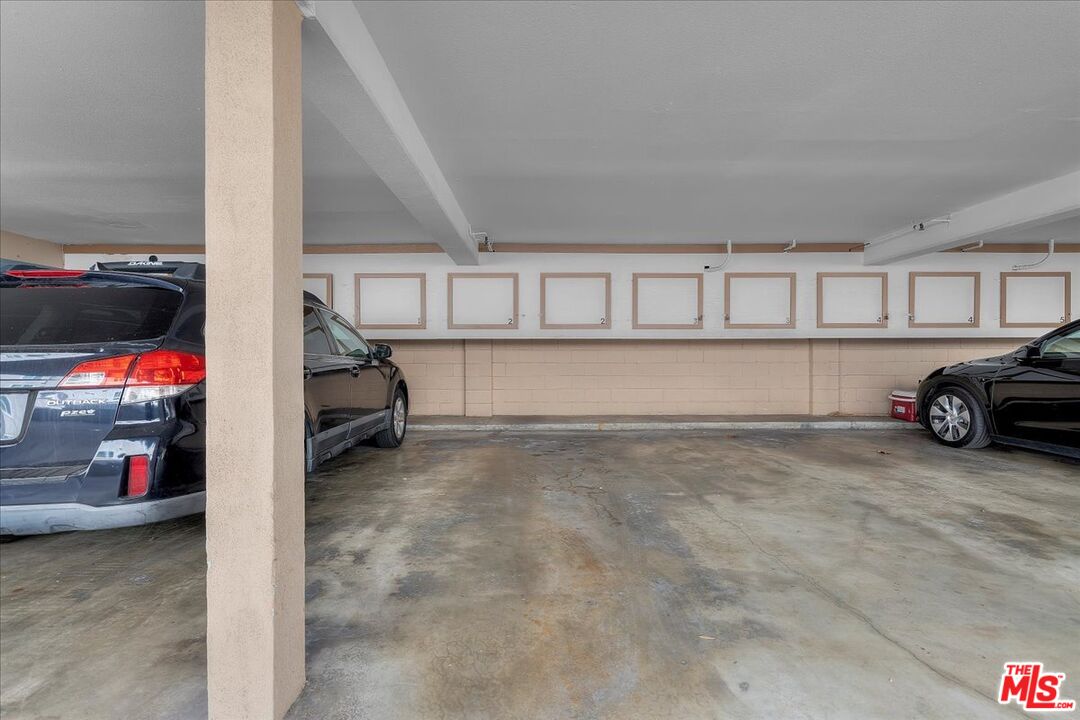 1311 Manhattan Beach Blvd Unit: 2