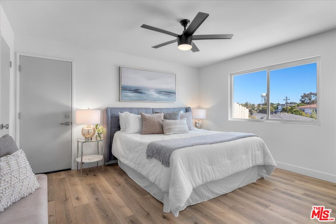 1311 Manhattan Beach Blvd Unit: 2