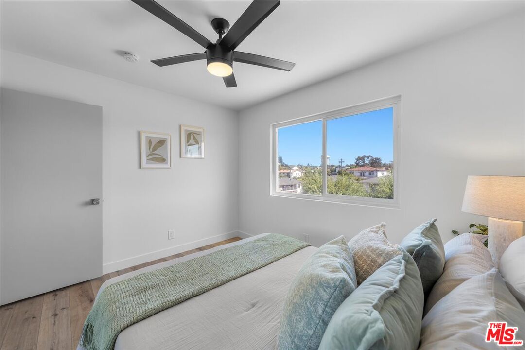 1311 Manhattan Beach Blvd Unit: 2