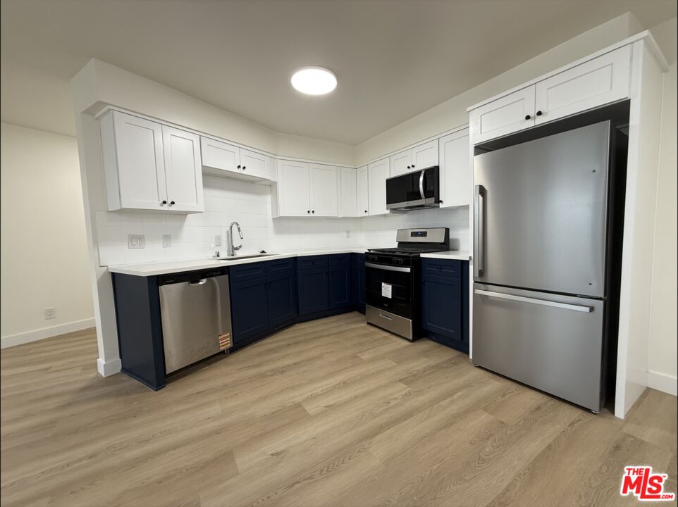 1827 Veteran Ave Unit: 23