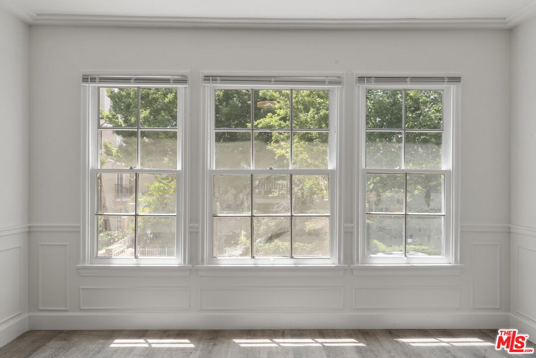 308 S Reeves Dr Unit: 308B