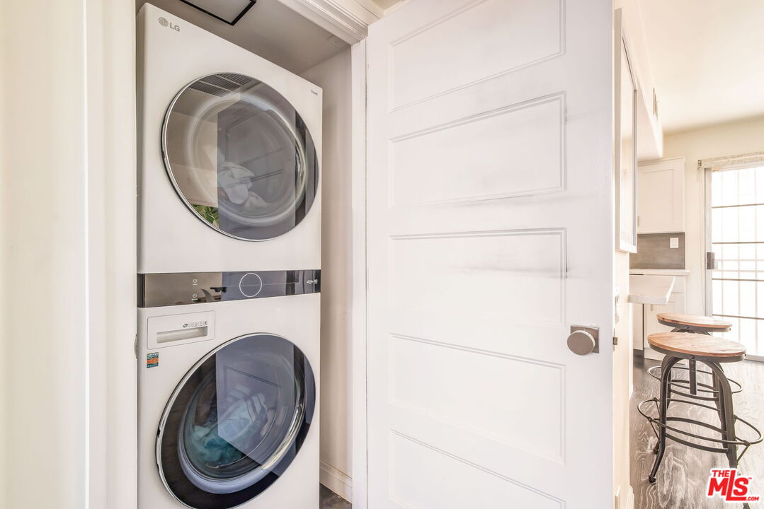 801 N Martel Ave Unit: 3