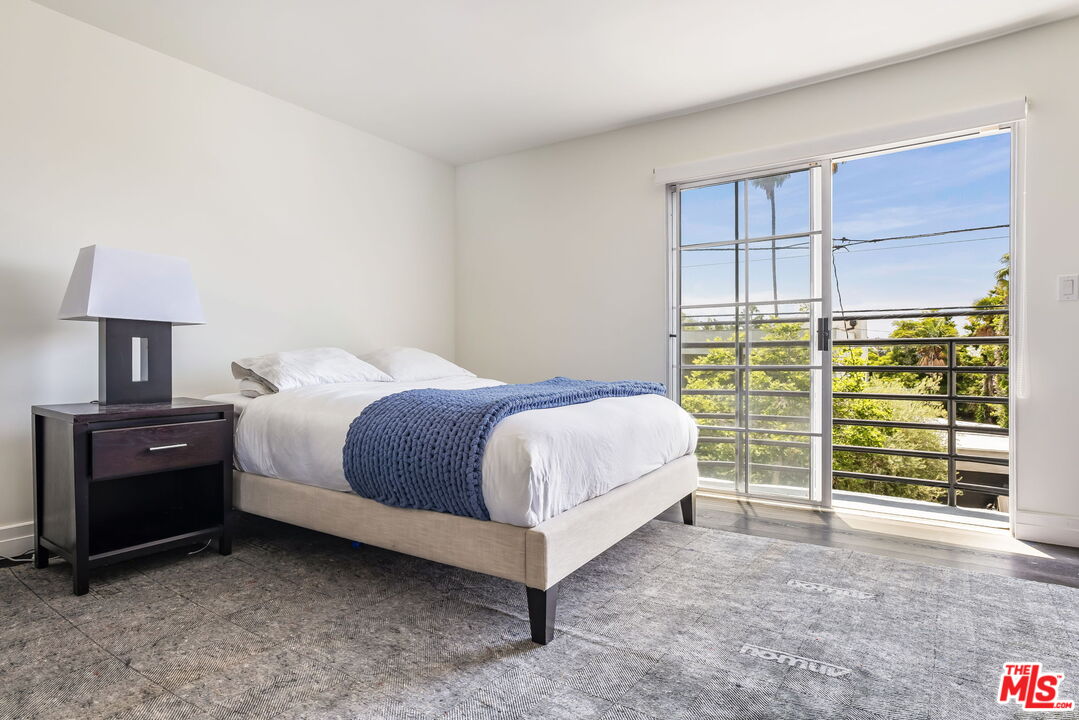 801 N Martel Ave Unit: 3