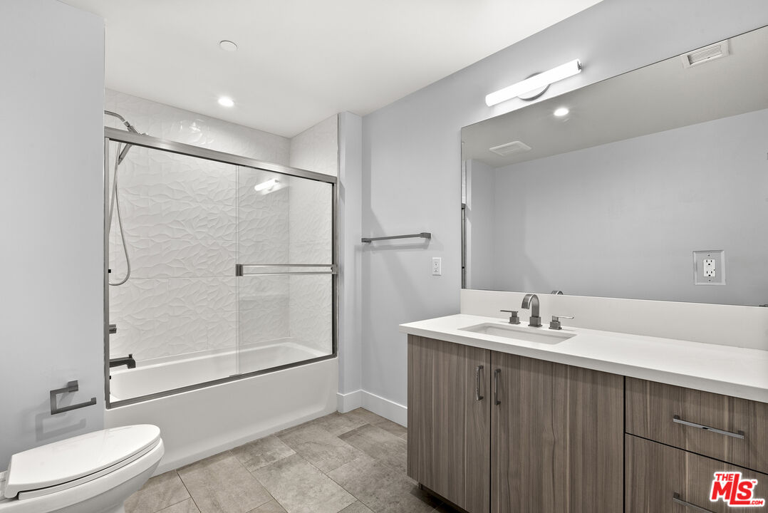 5955 Saturn St Unit: 302