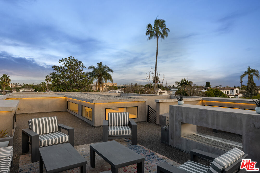 607 N Alta Vista Blvd