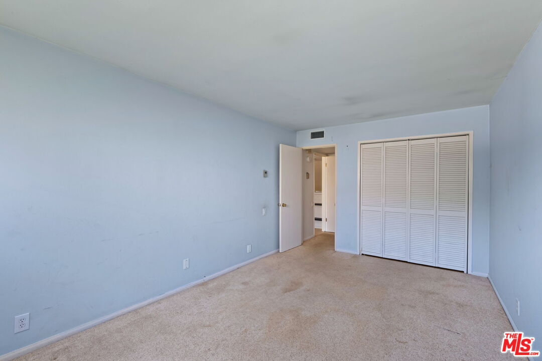 850 N Kings Rd Unit: 312