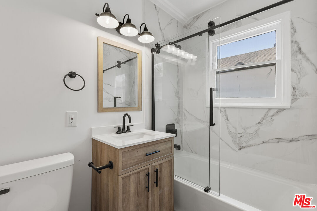 308 S Reeves Dr Unit: 310D