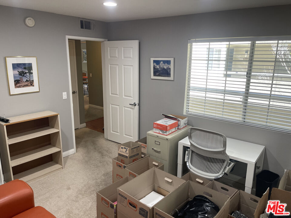 21550 Burbank Blvd Unit: 204