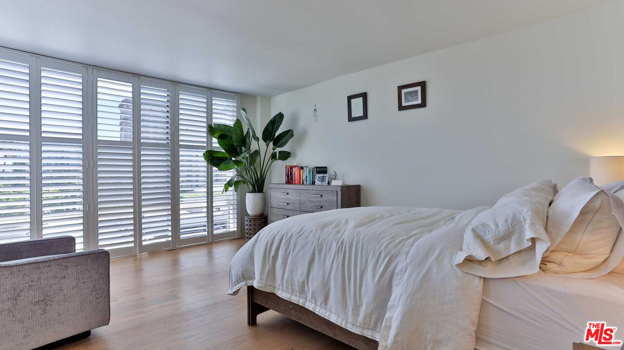 4337 Marina City Drive Unit: 249