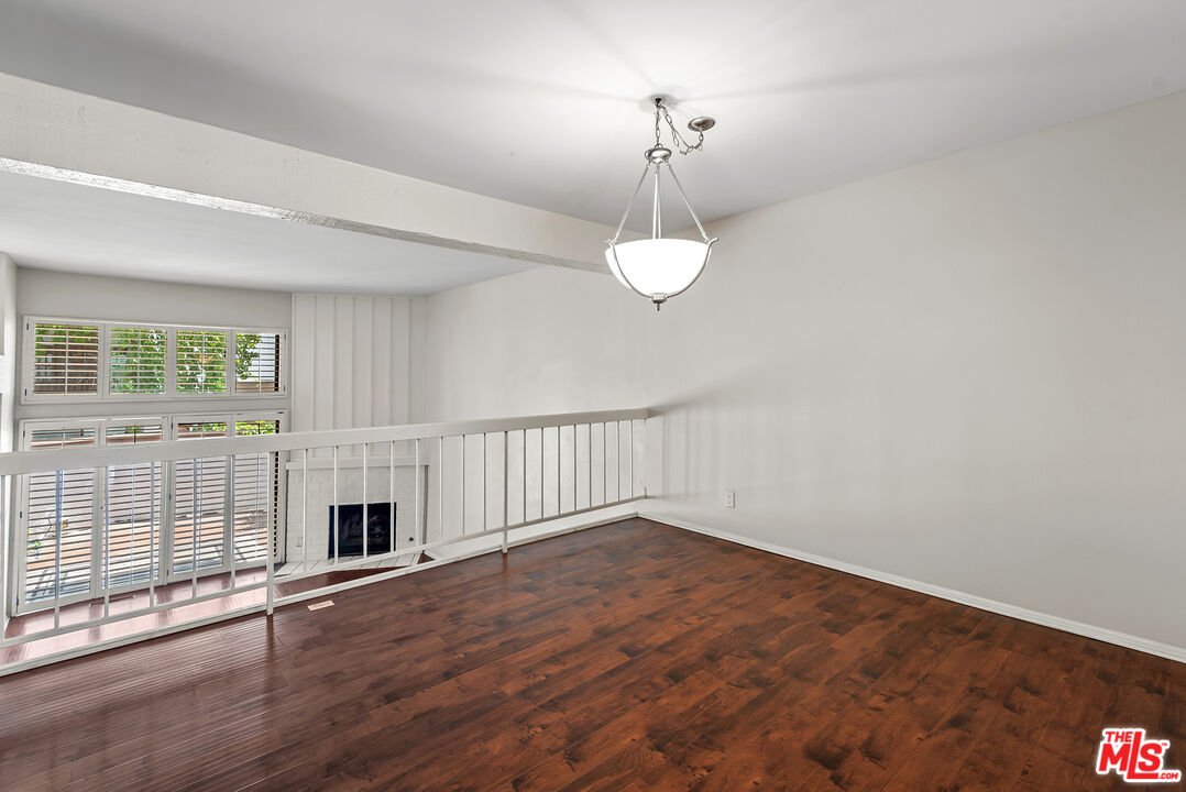 6265 Canoga Ave Unit: 38