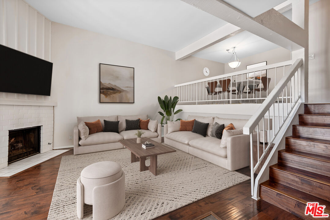 6265 Canoga Ave Unit: 38