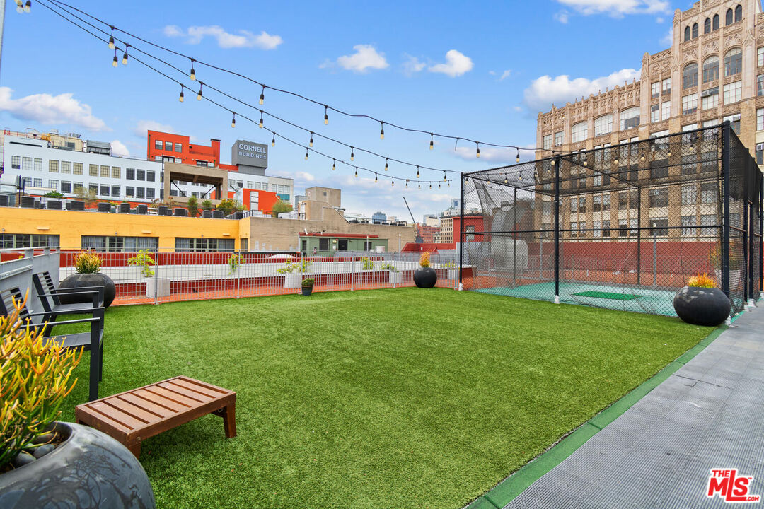 738 S Los Angeles St Unit: 501