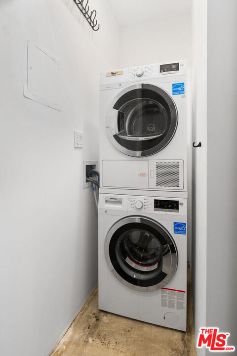 738 S Los Angeles St Unit: 501