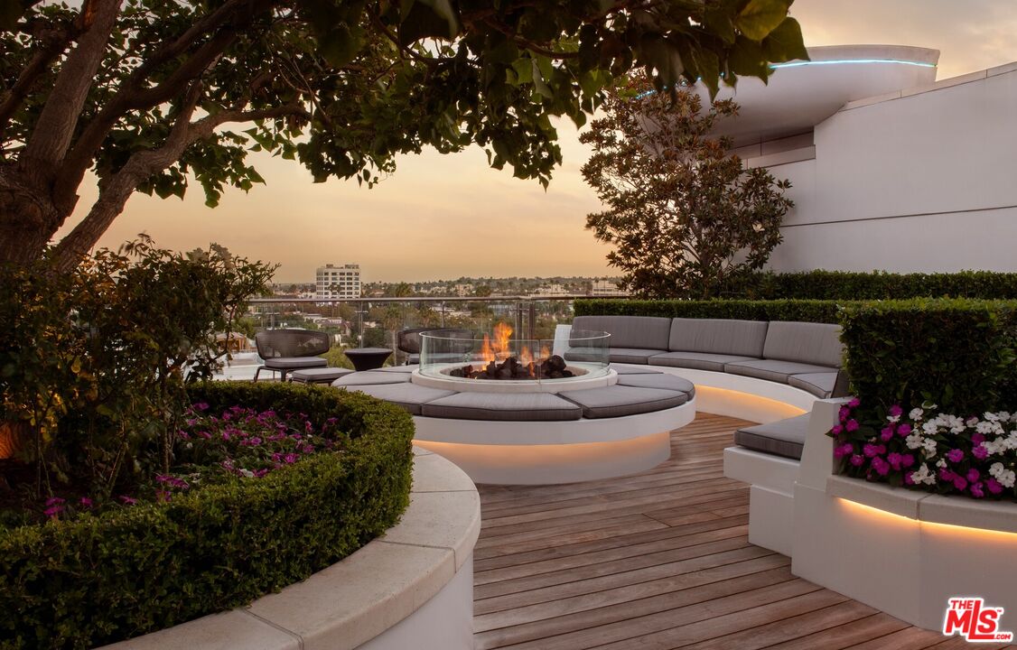 8500 Burton Way Unit: 508