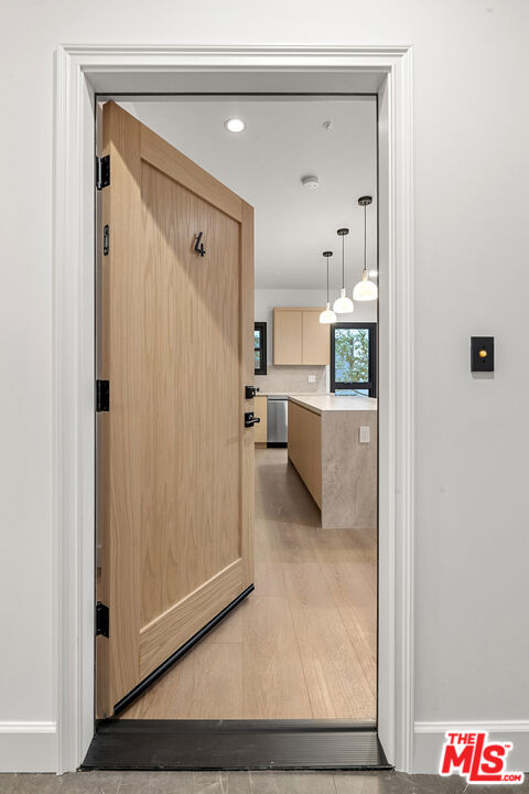 132 S Oakhurst Dr Unit: 4