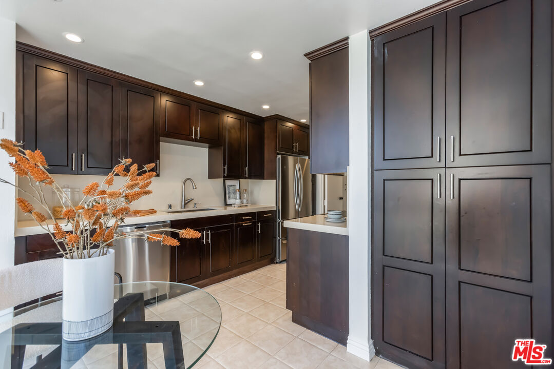 10750 Wilshire Blvd Unit: 503