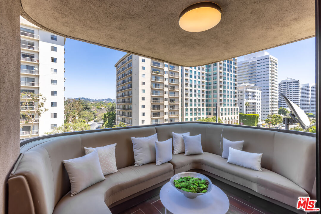 10750 Wilshire Blvd Unit: 503