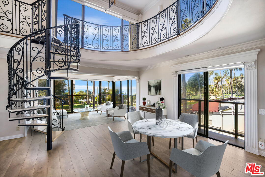 833 Ocean Ave Unit: 301