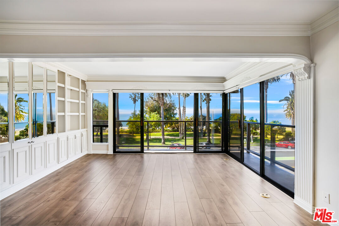 833 Ocean Ave Unit: 301