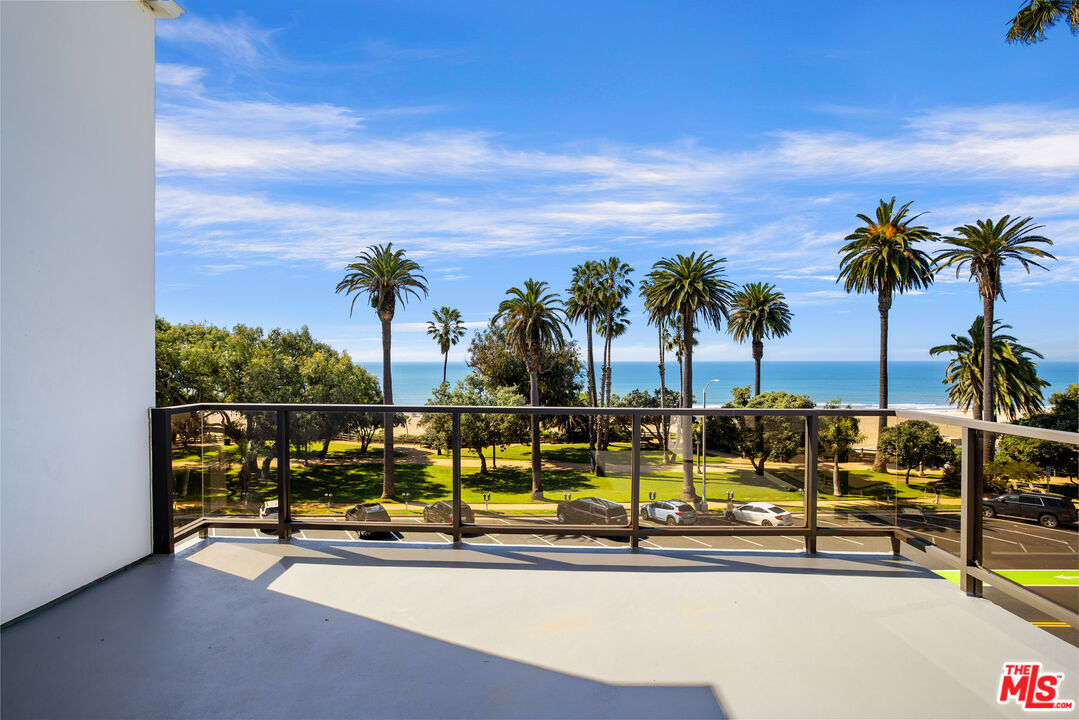 833 Ocean Ave Unit: 301