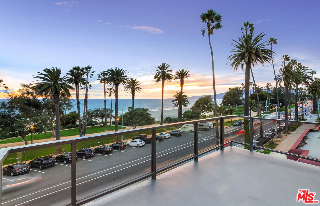 833 Ocean Ave Unit: 301