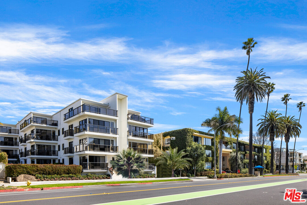 833 Ocean Ave Unit: 301