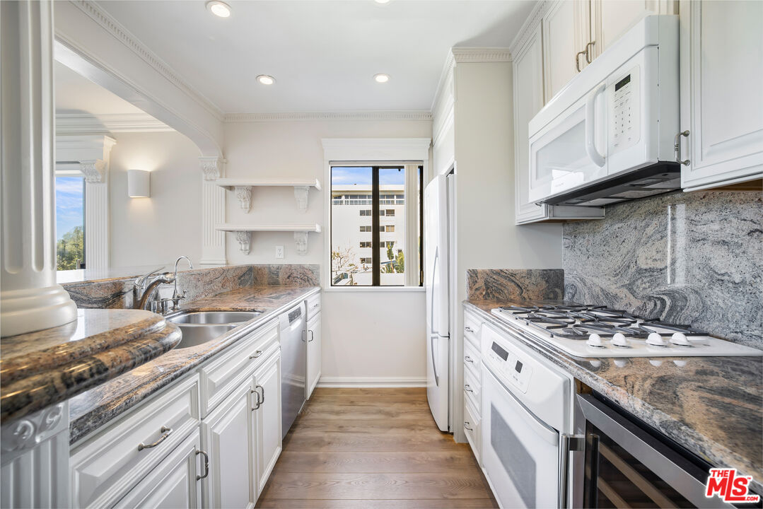 833 Ocean Ave Unit: 301