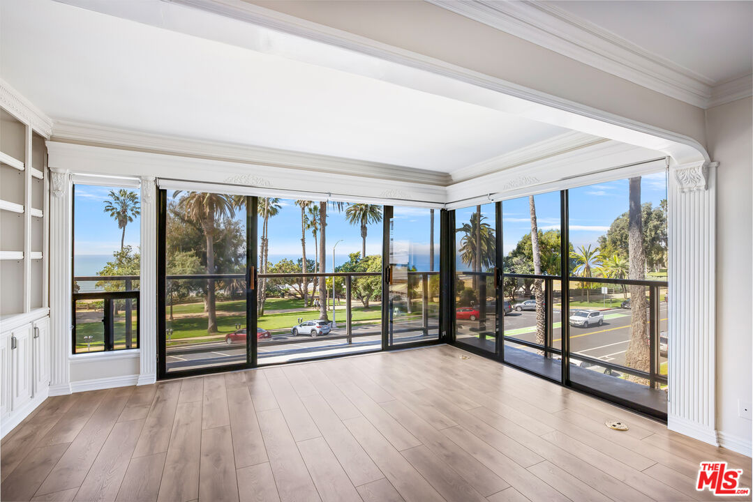 833 Ocean Ave Unit: 301